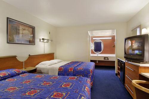 Hotel 6-fresno, Ca Fresno