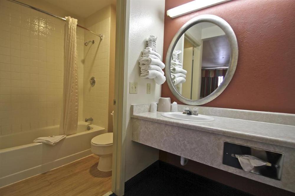 Hotel 6-fresno, Ca 2*